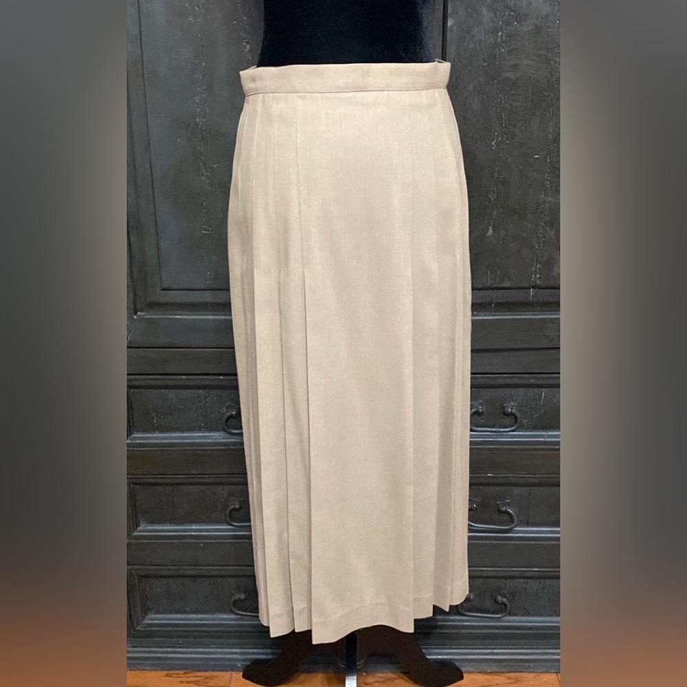 Vintage Feelin’ Jazzie classic wool blend long pleaded skirt- size 9-10